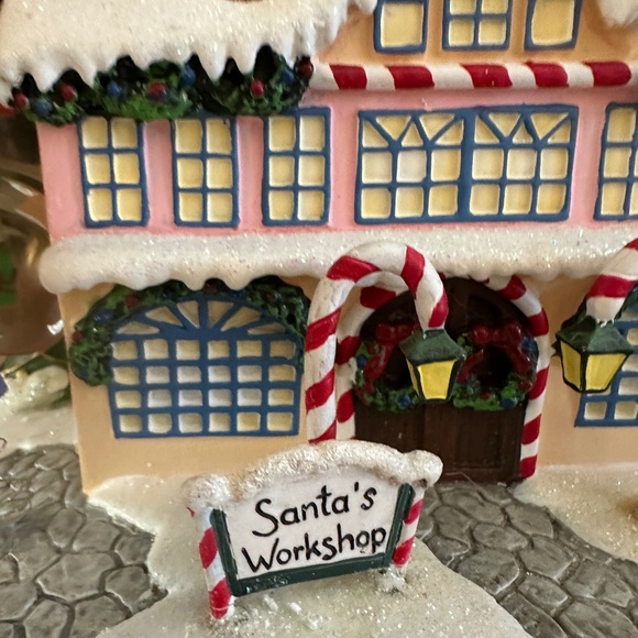 Hawthorne Village Santa's Toy Workshop Rudolph's Christmas Town - Picture 7 of 16